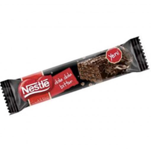 Nestle Classic Napolitana cu crema de cacao invelita in ciocolata amaruie 35g - hesperisgroup.com