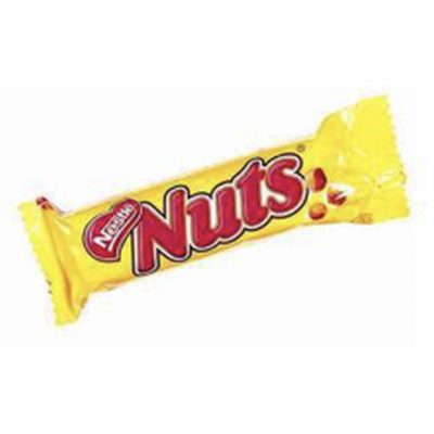 Nestle Nuts Baton cu alune 42g - hesperisgroup.com